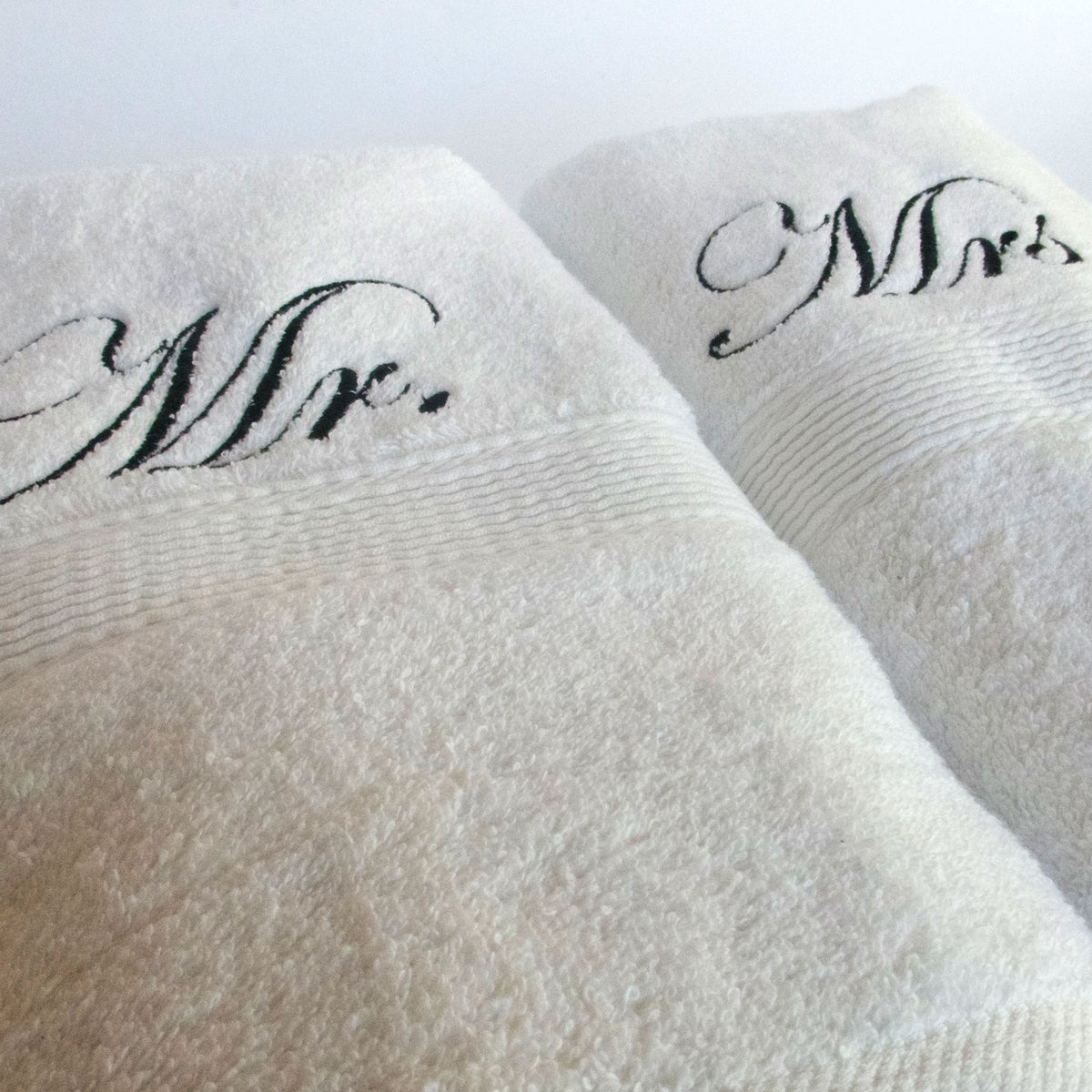 Set 2 Toallas de Baño Bordado Mr y Mrs 100% Algodón