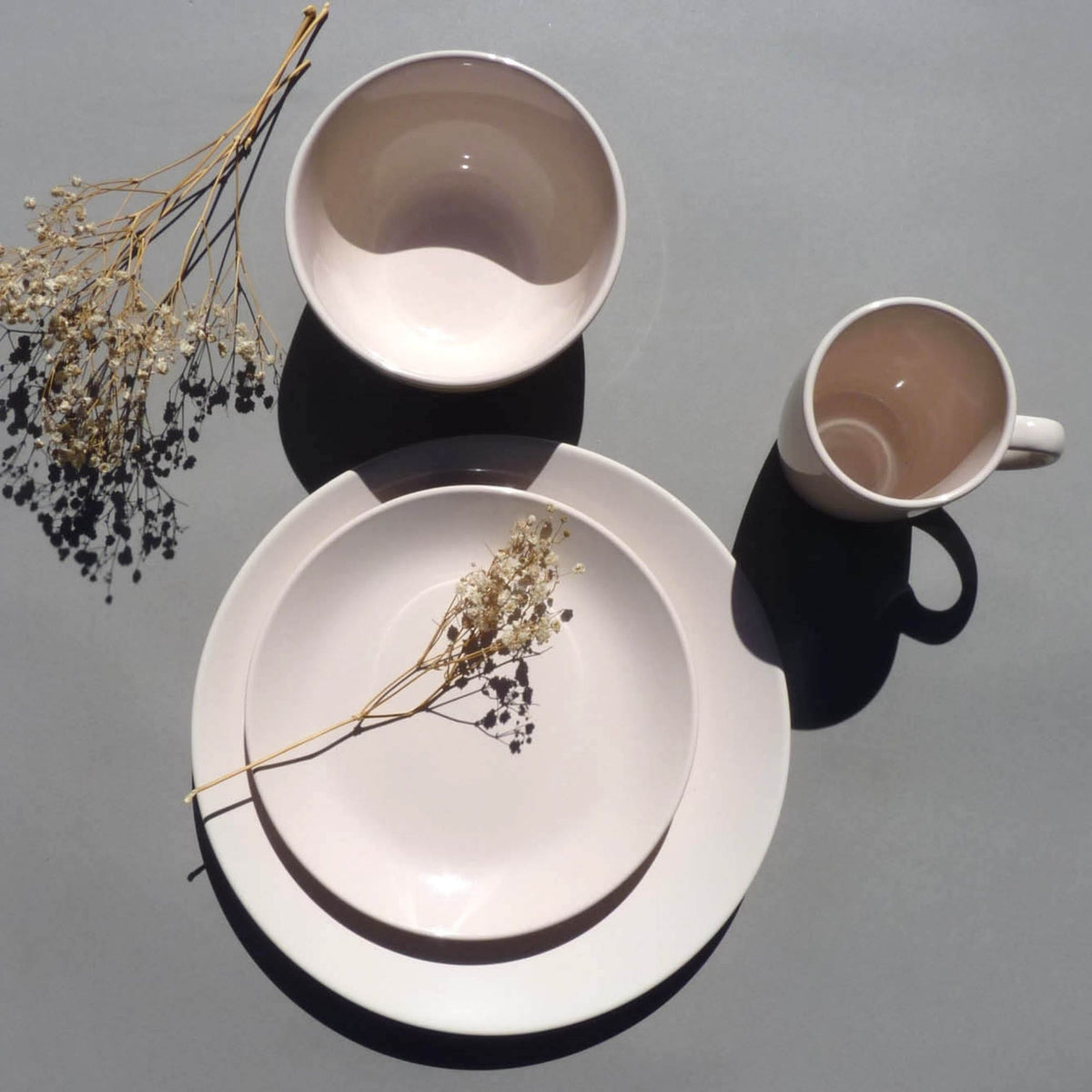 Juego de loza 16 piezas Vajilla Cerámica July Crema Pink