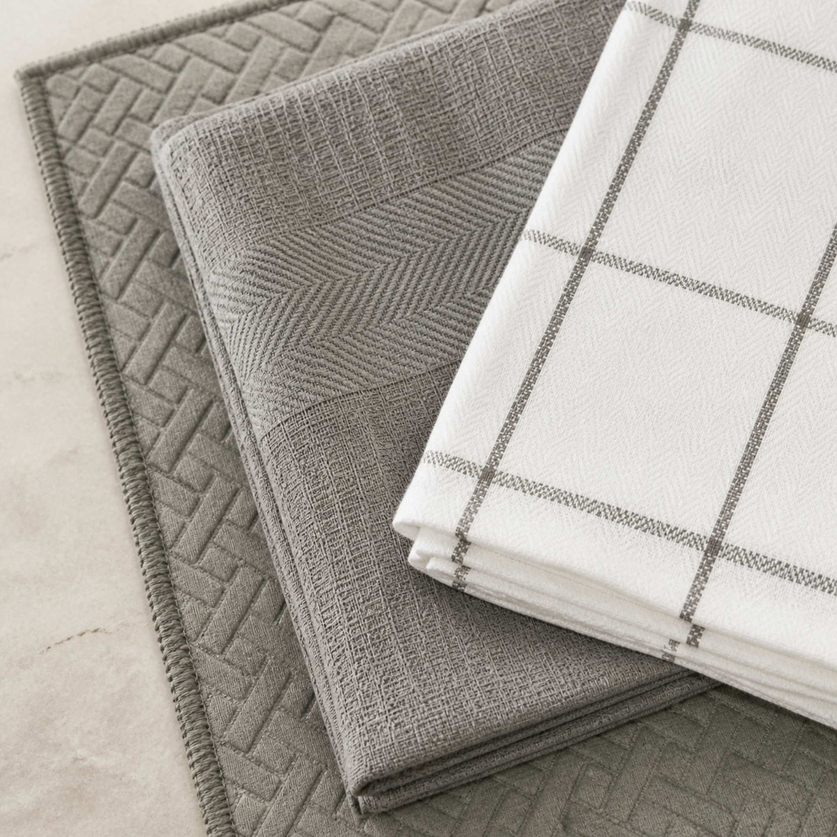 Kit Cocina Absorbente 4 Piezas: 2 Mat Secaplatos + 2 Paños Algodón — Gris / Cuadros Gris