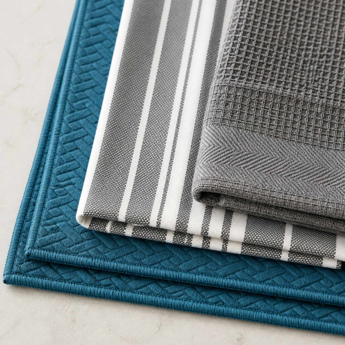 Kit Cocina Absorbente 4 Piezas: 2 Mat Secaplatos + 2 Paños Algodón — Turquesa / Líneas Gris