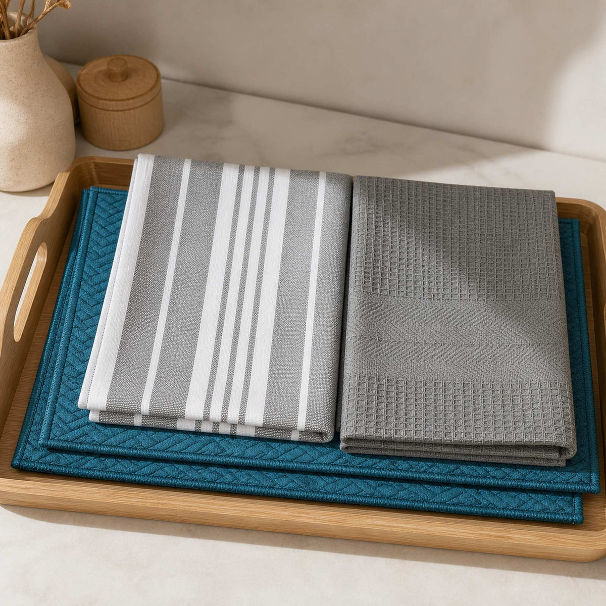 Kit Cocina Absorbente 4 Piezas: 2 Mat Secaplatos + 2 Paños Algodón — Turquesa / Líneas Gris