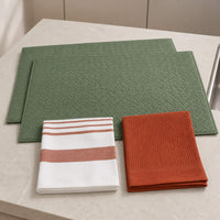 Kit Cocina Absorbente 4 Piezas: 2 Mat Secaplatos + 2 Paños Algodón — Verde Olivo / Líneas Terracota