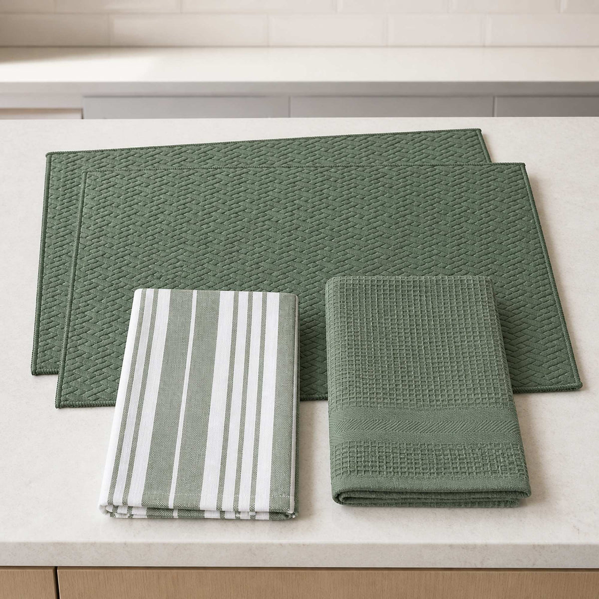 Kit Cocina Absorbente 4 Piezas: 2 Mat Secaplatos + 2 Paños Algodón — Verde Olivo / Líneas Verde Olivo