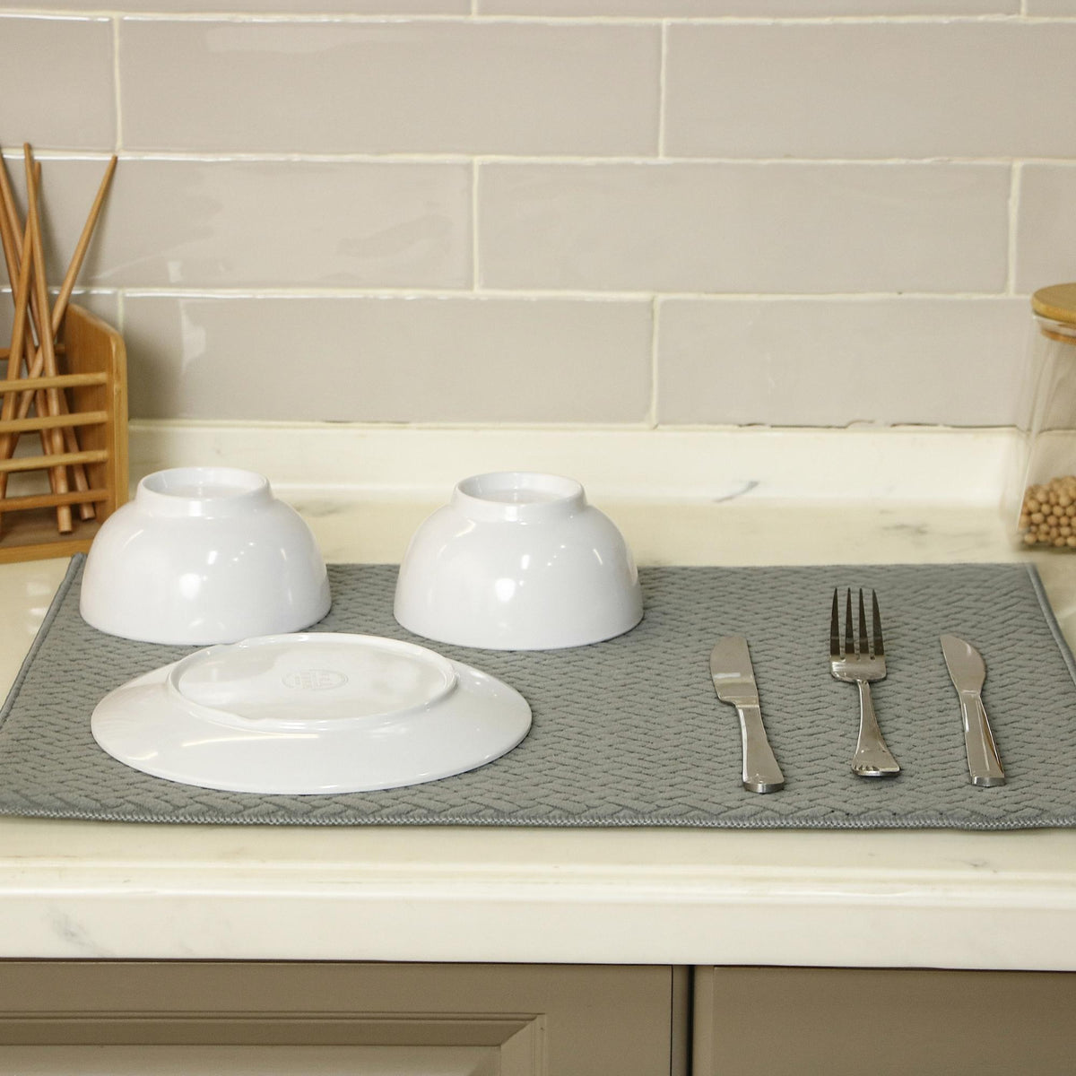 Kit Cocina Absorbente 4 Piezas: 2 Tapete Secaplatos + 2 Paños Algodón — Gris / Verde