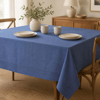 Mantel Picot Azul 180x280 cm ambientada - Decoexpress